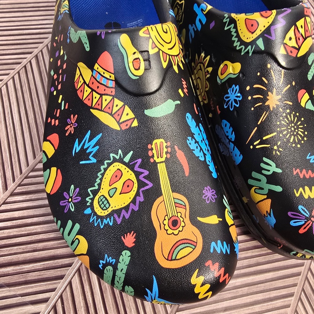 NEW Shoes For Crews Radium Black Multi Festive Print Slip Resistant Clogs M8 W10 - Picture 4 of 15